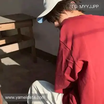 翁纳伶